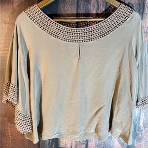 Chic Beige Women's Blouse with Geometric Trim